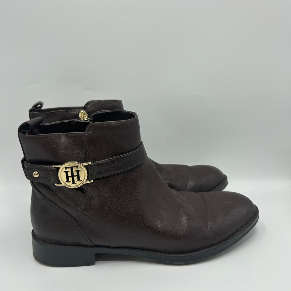 Tommy Hilfiger Women’s Brown Boots Size 8.5
